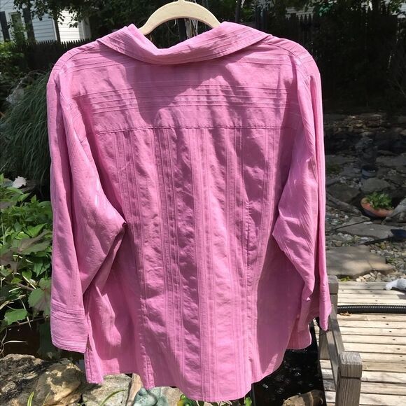 Women’s Pink Button Down Blouse - Picture 8 of 10